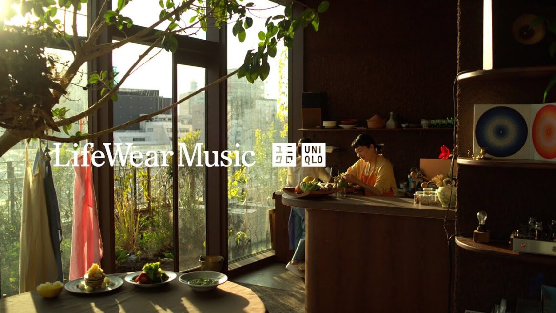 LifeWear Music: Every day in the kitchen where spring smiles 1